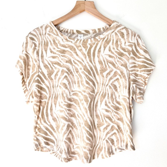 Old Navy Ultralite Cropped Rib Knit T Shirt Animal Print Zebra - Picture 2 of 4